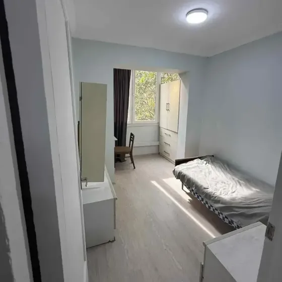 ქირავდება 2 ოთახიანი ბინა 40მ² 5/9 სართ თბილისი