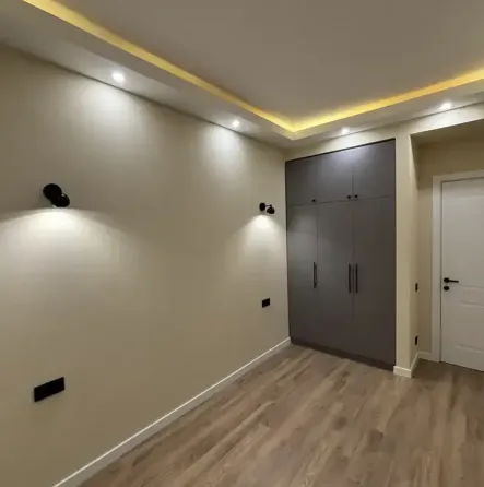 იყიდება 2 ოთახიანი ბინას 55.7მ² 24/25 სართ თბილისი