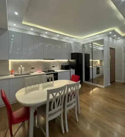 იყიდება 3 ოთახიანი ბინას 62მ² 8/14 სართ თბილისი