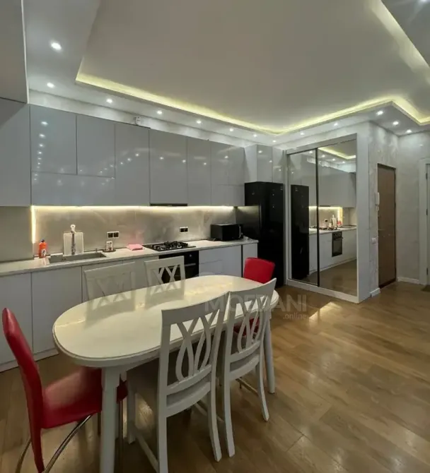 იყიდება 3 ოთახიანი ბინას 62მ² 8/14 სართ თბილისი - photo 1