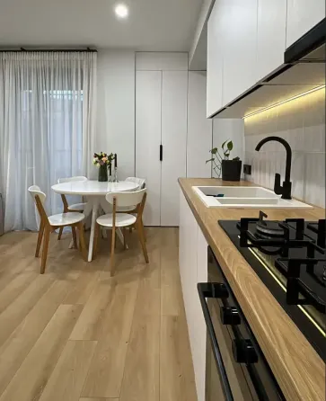 იყიდება 2 ოთახიანი ბინას 40მ² 2/5 სართ თბილისი