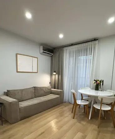 იყიდება 2 ოთახიანი ბინას 40მ² 2/5 სართ თბილისი