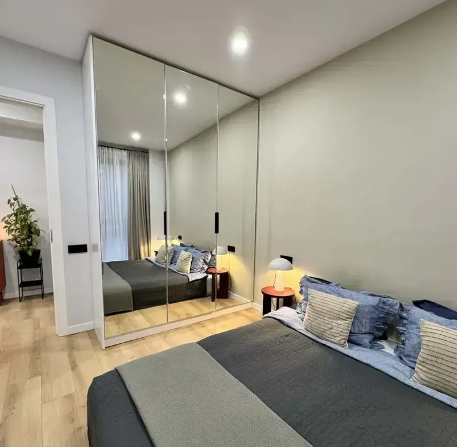 იყიდება 2 ოთახიანი ბინას 40მ² 2/5 სართ თბილისი - photo 8