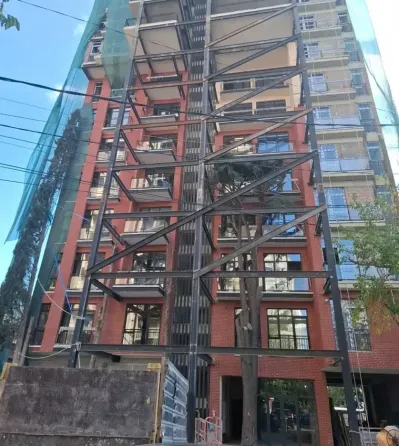 იყიდება 3 ოთახიანი ბინას 70მ² 5/15 სართ თბილისი