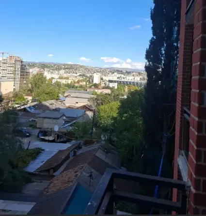 იყიდება 3 ოთახიანი ბინას 70მ² 5/15 სართ თბილისი