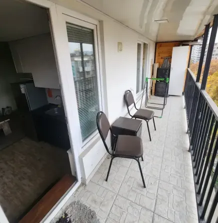 იყიდება 2 ოთახიანი ბინას 40.2მ² 8/8 სართ თბილისი