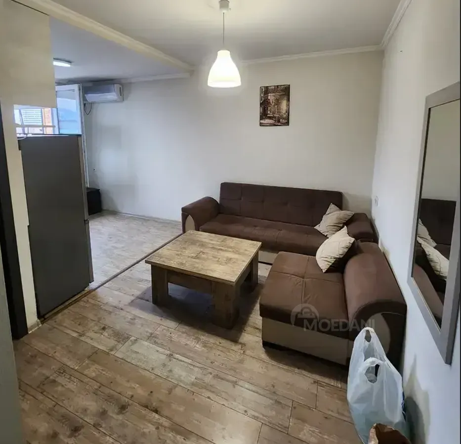 იყიდება 2 ოთახიანი ბინას 40.2მ² 8/8 სართ თბილისი - photo 1