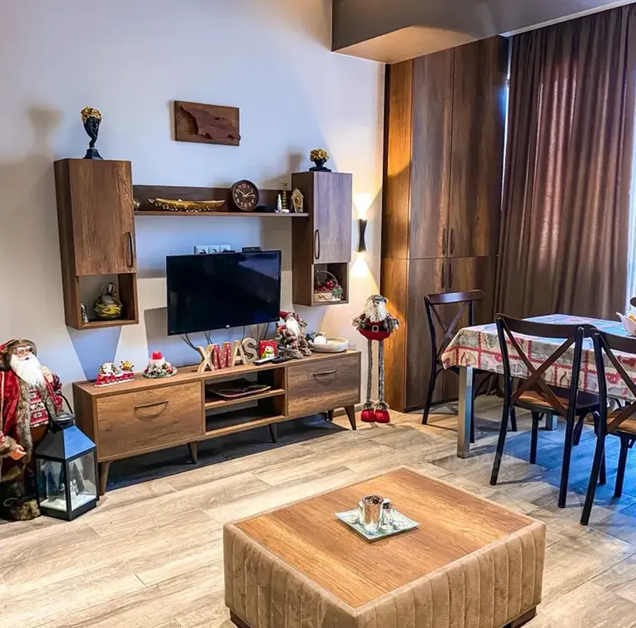 იყიდება 2 ოთახიანი ბინას 48.9მ² 4/5 სართ ბორჯომი - photo 1