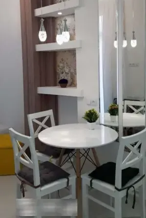 ქირავდება 2 ოთახიანი ბინა 40მ² 2/17 სართ თბილისი