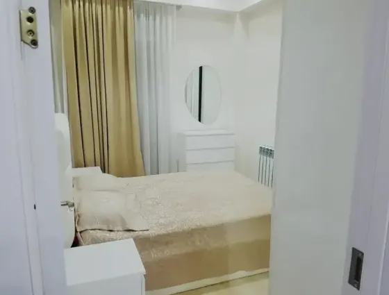 ქირავდება 2 ოთახიანი ბინა 60მ² 2/9 სართ თბილისი