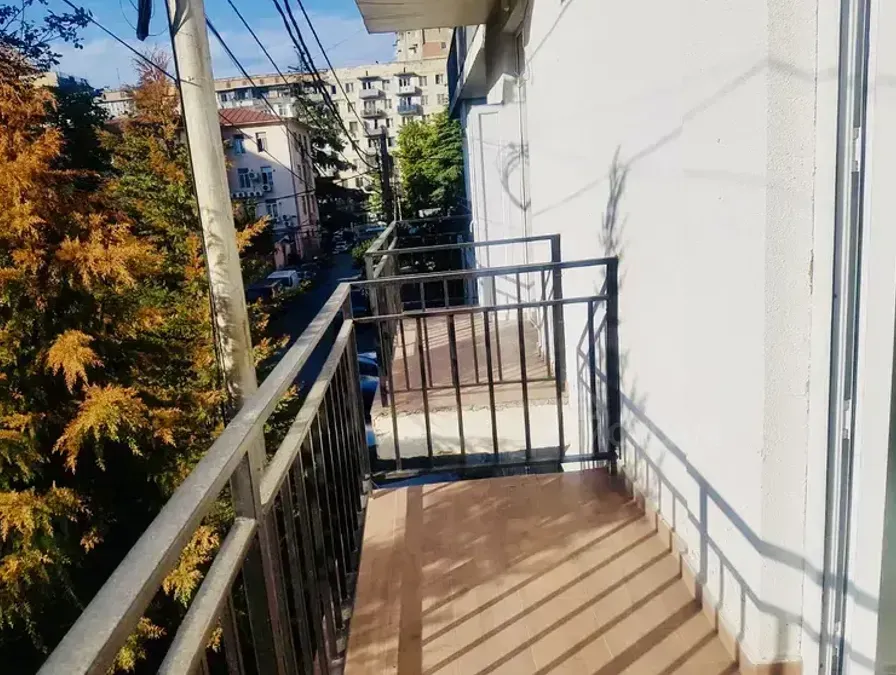 ქირავდება 2 ოთახიანი ბინა 60მ² 2/9 სართ თბილისი - photo 9