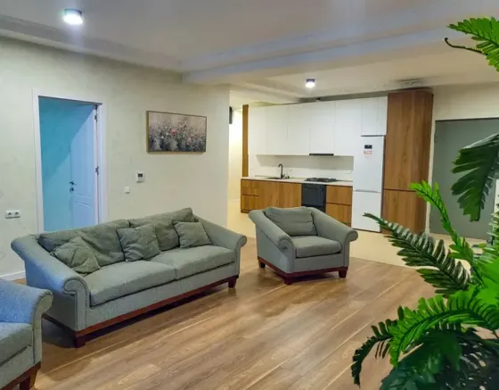 იყიდება 4 ოთახიანი ბინას 120.1მ² 3/18 სართ თბილისი