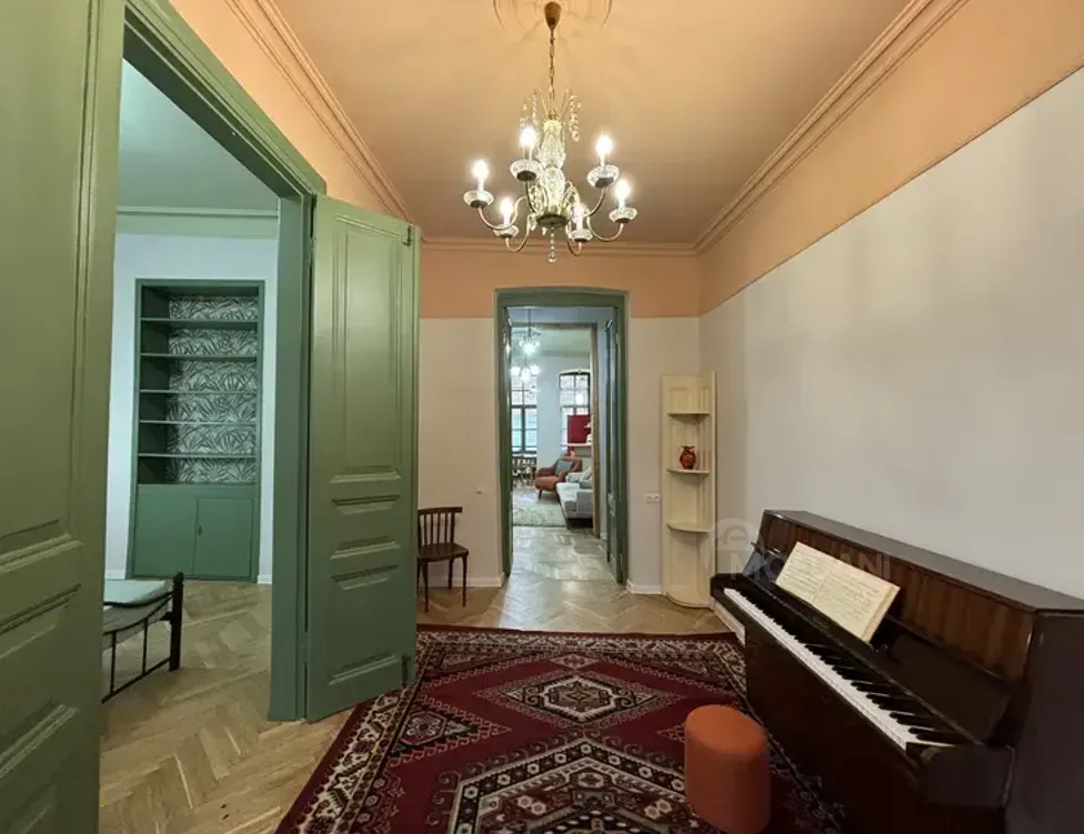 იყიდება 3 ოთახიანი ბინას 76მ² 3/3 სართ თბილისი - photo 1