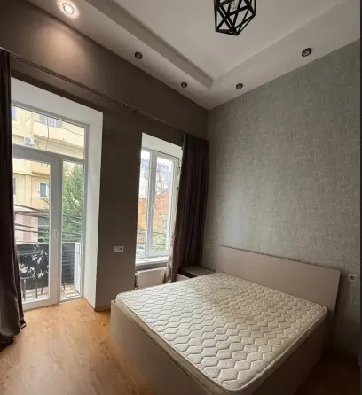 იყიდება 2 ოთახიანი ბინას 50მ² 2/2 სართ თბილისი