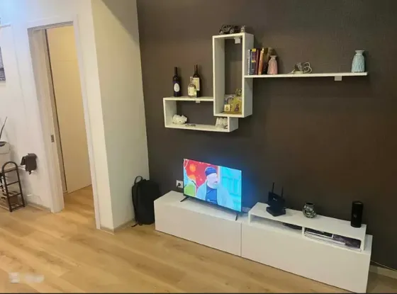 იყიდება 2 ოთახიანი ბინას 41მ² 1/10 სართ თბილისი