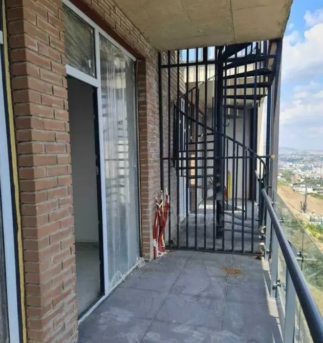 იყიდება 2 ოთახიანი ბინას 165მ² 6/6 სართ თბილისი - photo 5