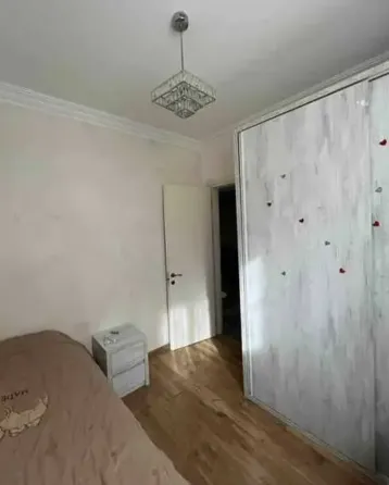 იყიდება 3 ოთახიანი ბინას 63მ² 12/12 სართ თბილისი