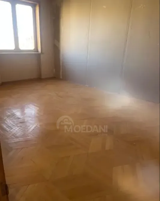 იყიდება 3 ოთახიანი ბინას 87მ² 8/8 სართ თბილისი - photo 1