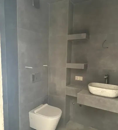 Продам 4-комн. квартиру 89м² 2/8 эт. Тбилиси