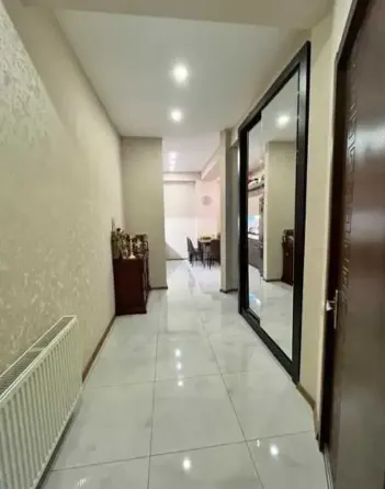 Продам 2-комн. квартиру 50м² 1/8 эт. Тбилиси