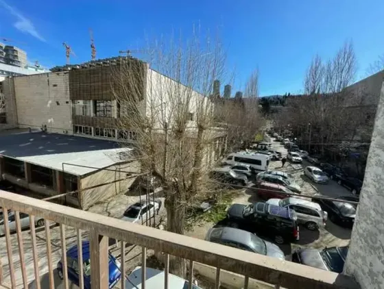 Продам 2-комн. квартиру 40м² 2/14 эт. Тбилиси