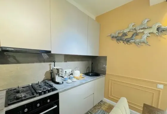 Продам 3-комн. квартиру 47м² 1/8 эт. Тбилиси