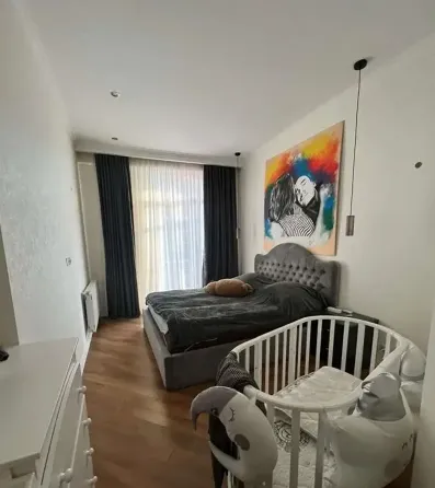 იყიდება 3 ოთახიანი ბინას 104მ² 7/11 სართ თბილისი