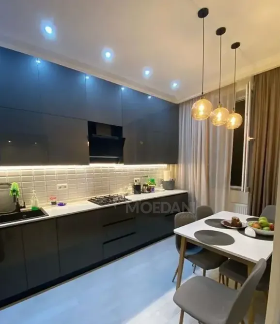 Apartments For Sale three-room 104м² 7/11 floor Tbilisi - photo 1