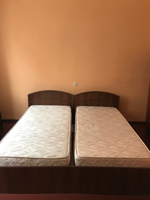 Продаю 2 кровати фирмы «Embawood “с ортопедическими матрасами, в хорошем состоянии. Батуми - изображение 1