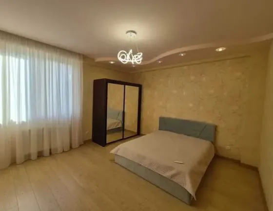 იყიდება 3 ოთახიანი ბინას 110მ² 10/14 სართ თბილისი