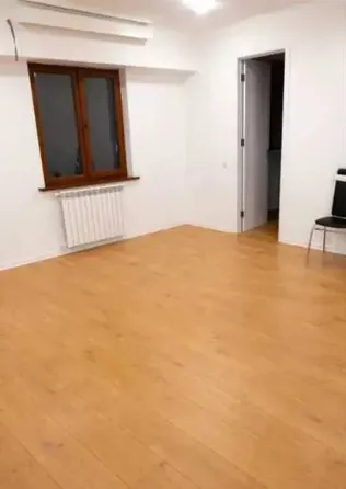 იყიდება 3 ოთახიანი ბინას 68მ² 10/18 სართ თბილისი