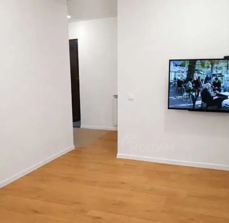 იყიდება 3 ოთახიანი ბინას 68მ² 10/18 სართ თბილისი - photo 3