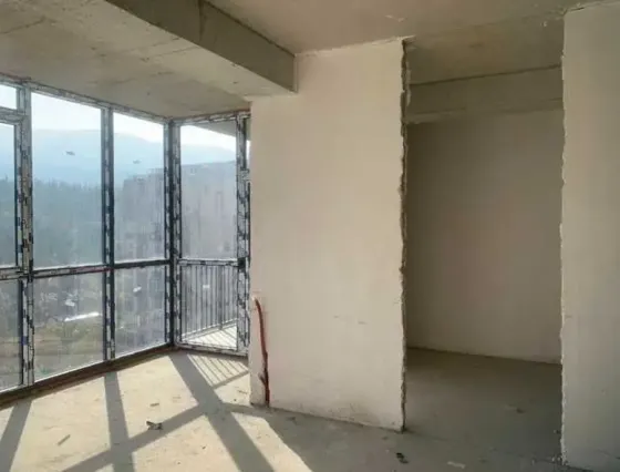 იყიდება 3 ოთახიანი ბინას 85.5მ² 10/10 სართ თბილისი