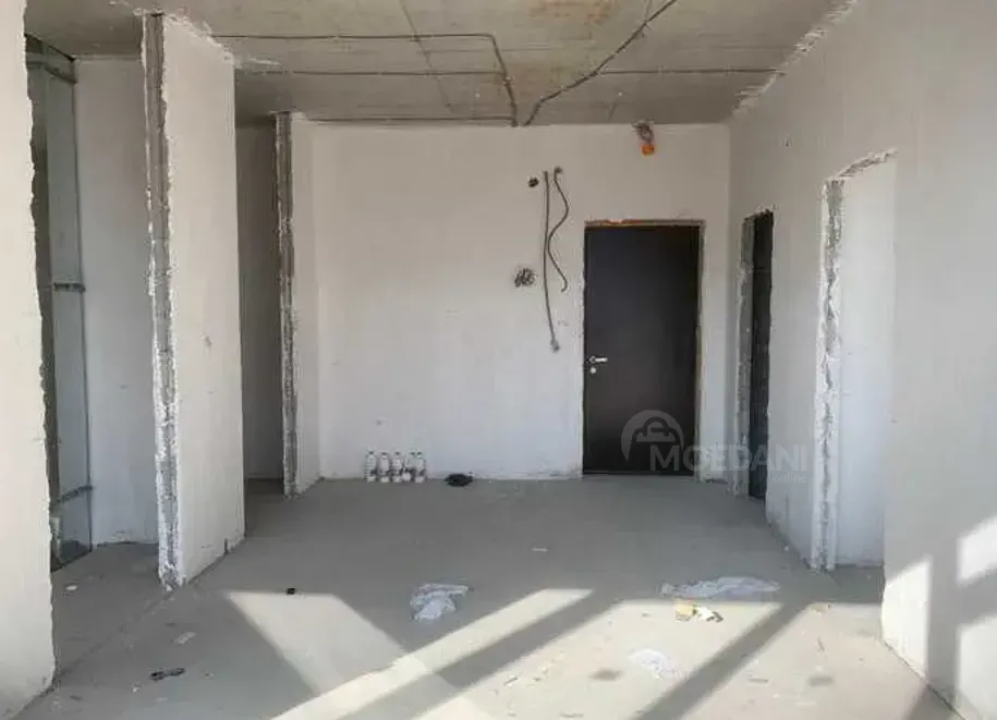 იყიდება 3 ოთახიანი ბინას 85.5მ² 10/10 სართ თბილისი - photo 1