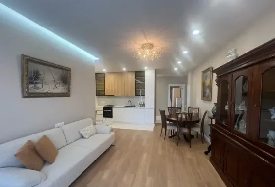 იყიდება 4 ოთახიანი ბინას 107მ² 6/17 სართ თბილისი