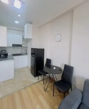 იყიდება 2 ოთახიანი ბინას 45მ² 8/10 სართ თბილისი