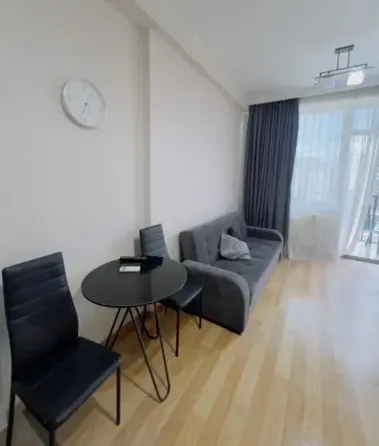 იყიდება 2 ოთახიანი ბინას 45მ² 8/10 სართ თბილისი