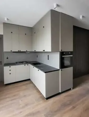 იყიდება 4 ოთახიანი ბინას 82.5მ² 11/12 სართ თბილისი