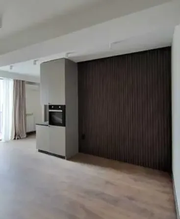 იყიდება 4 ოთახიანი ბინას 82.5მ² 11/12 სართ თბილისი