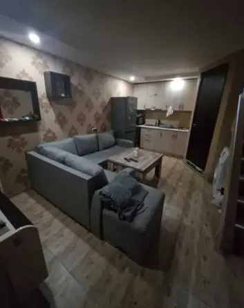 Продам 2-комн. квартиру 38м² 2/2 эт. Тбилиси