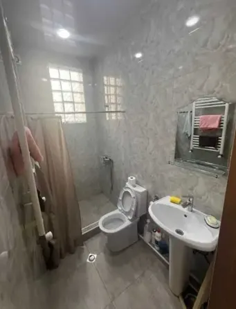 Продам 2-комн. квартиру 38м² 2/4 эт. Тбилиси