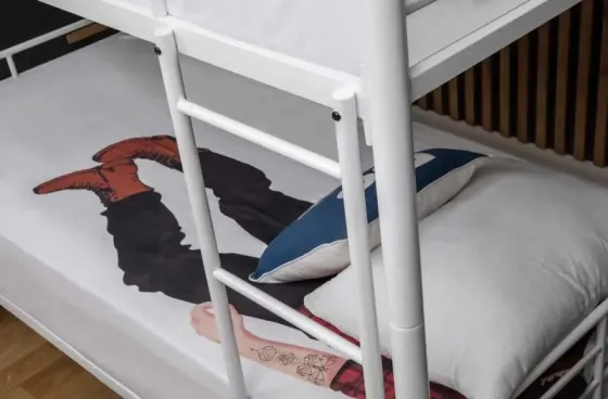 Ტრანსფორმერი ორსართულიანი მეტალის საწოლი არის უნიკალური და პრაქტიკული არჩევანი თქვენს სახლში. თბილისი