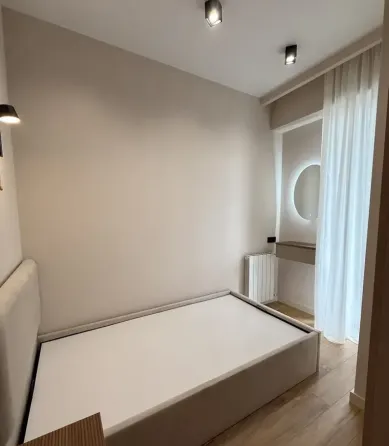 იყიდება 2 ოთახიანი ბინას 37მ² 8/12 სართ თბილისი