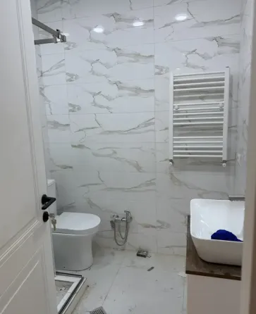 იყიდება 3 ოთახიანი ბინას 77მ² 5/10 სართ თბილისი