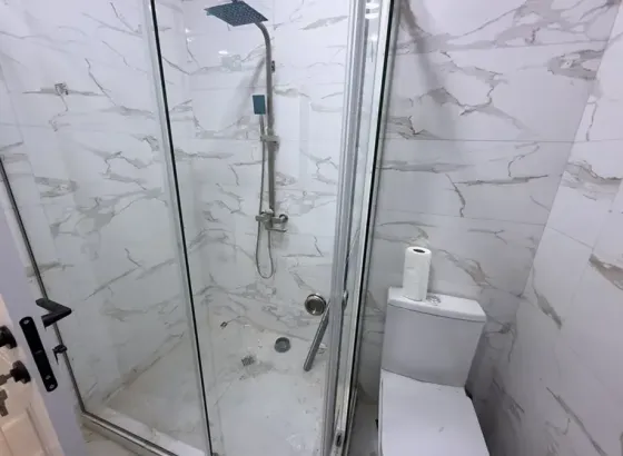 იყიდება 3 ოთახიანი ბინას 77მ² 5/10 სართ თბილისი