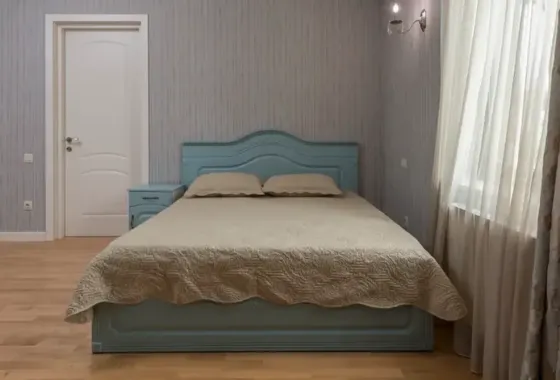 Сдам Дом 1000м² Тбилиси