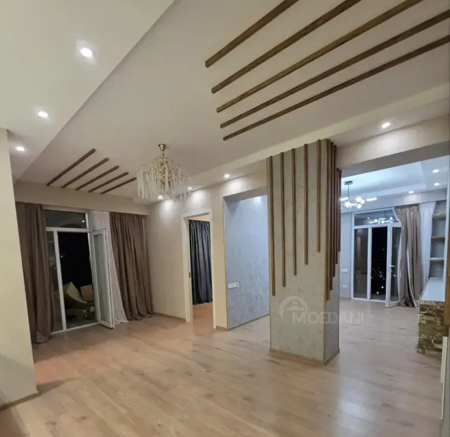 Apartments For Sale four-room 98.5м² 6/9 floor Tbilisi - photo 1