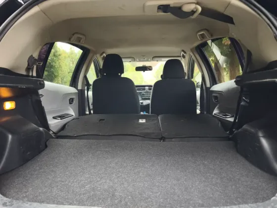 Toyota Prius C 1.5L 2014 Batumi