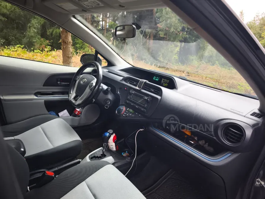 Toyota Prius C 1.5L 2014 Batumi - photo 8