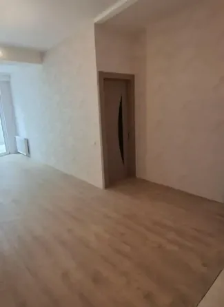 იყიდება 2 ოთახიანი ბინას 70მ² 1/9 სართ თბილისი